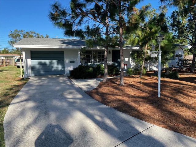 $399,000 | 6224 20th Way South | Greater Pinellas Point