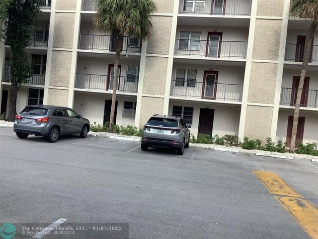 $140,000 | 2600 Northwest 49th Avenue, Unit 212 | Lauderdale Lakes West Gate