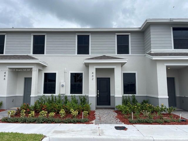 $2,650 | 442 Northeast 13th Street, Unit 442 | Everglades