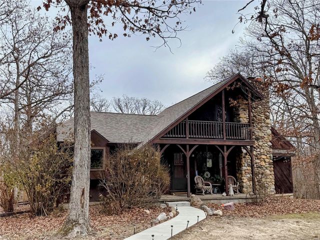 $359,000 | 19248 White Oak Trail | Benton Township - Adair County