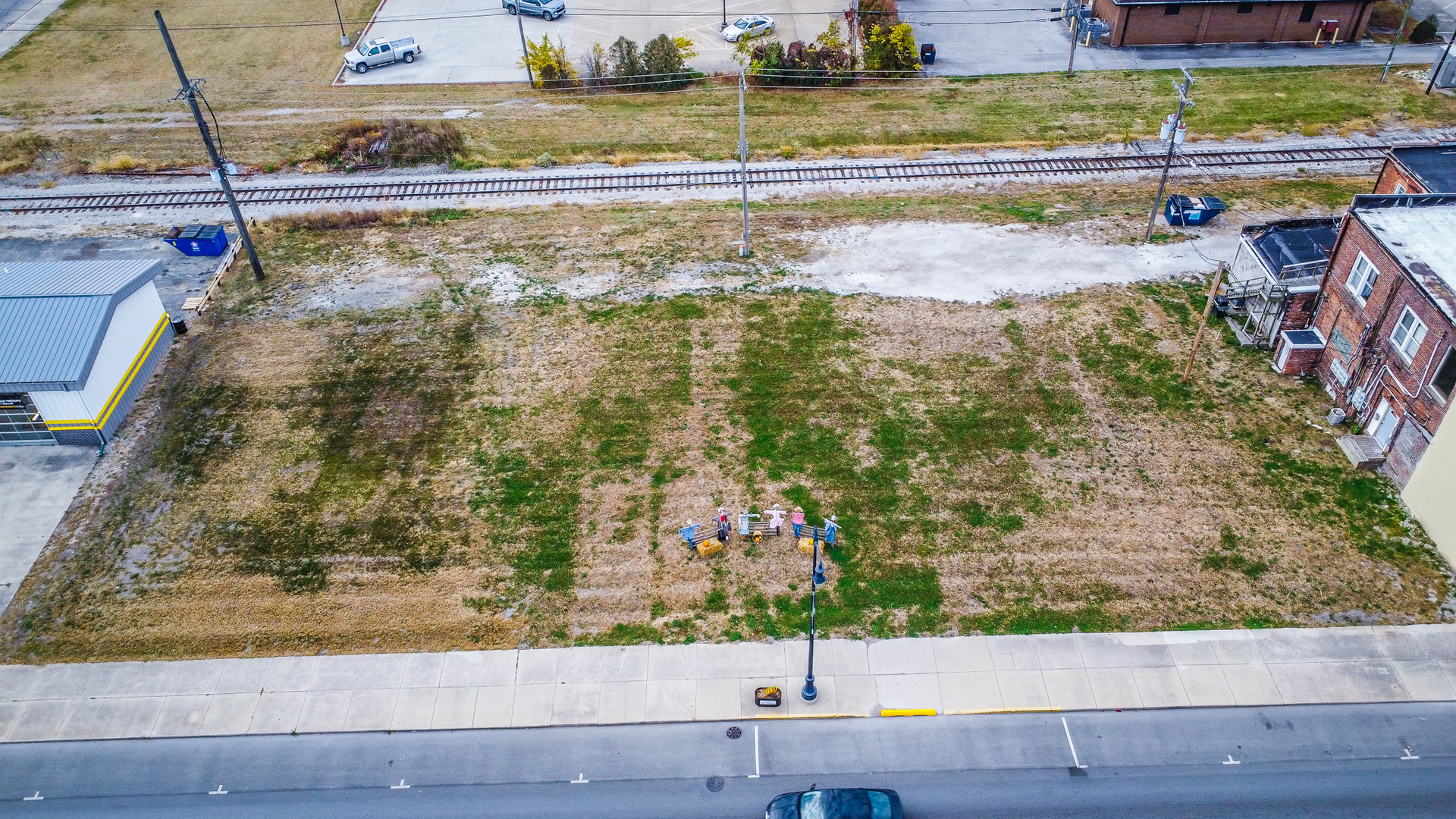 a view of a floor to a yard