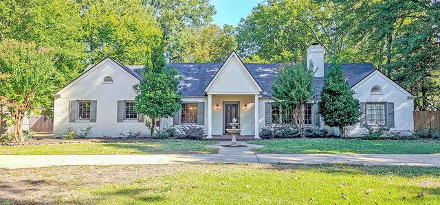 $875,000 | 4206 Poplar Avenue | Belle Meade