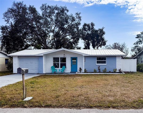 $219,900 | 7534 Birchwood Drive | Palm Terrace Gardens