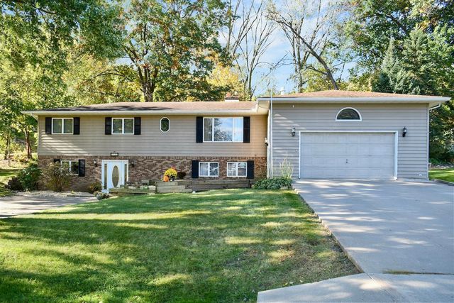 $339,900 | 6625 Woodland Boulevard | Goodview