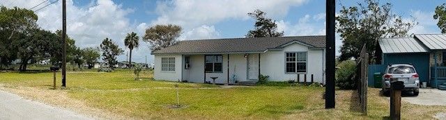 $149,000 | 112 West Hazlett Avenue | Aransas Pass