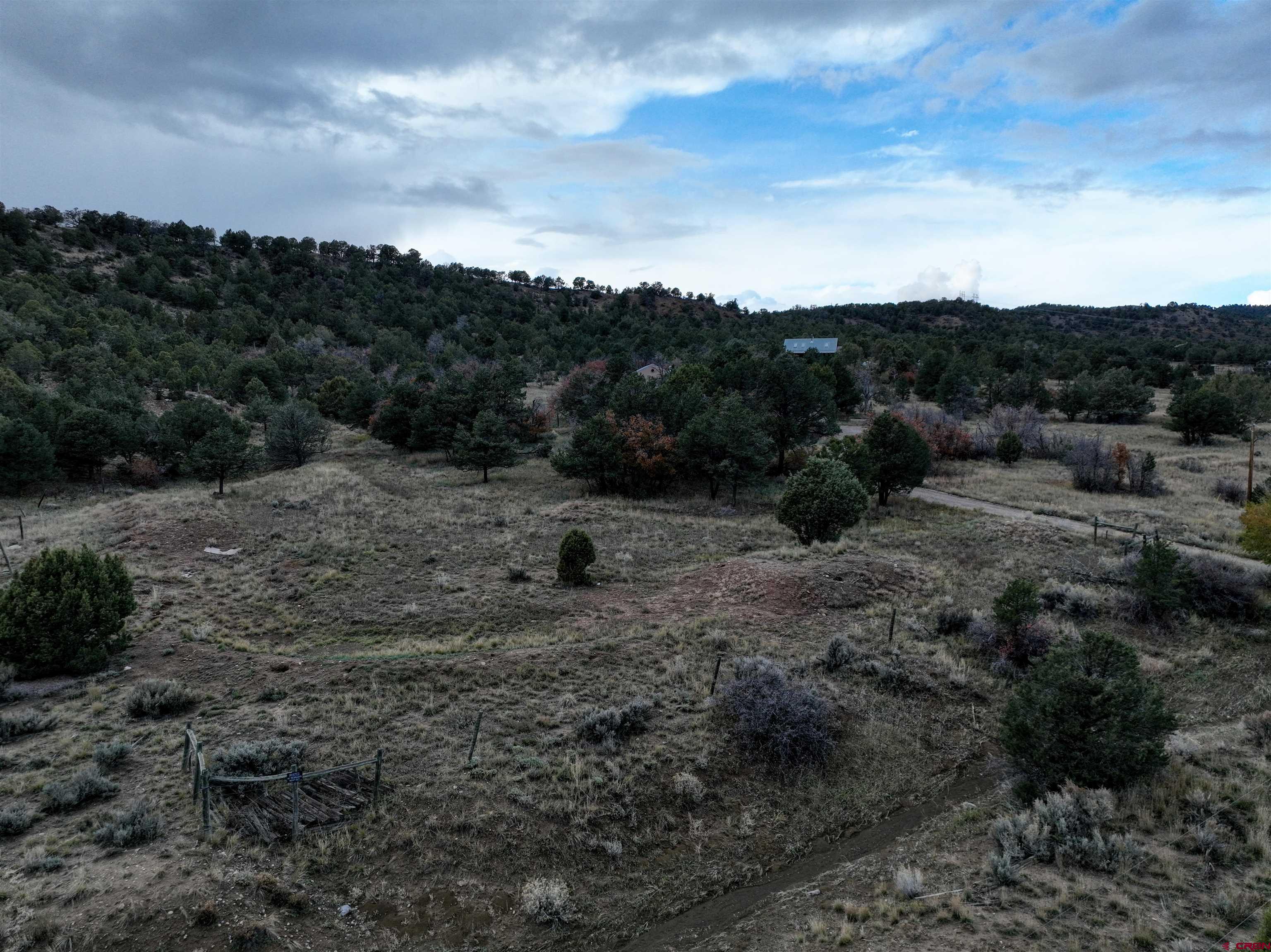 a view of a dry field