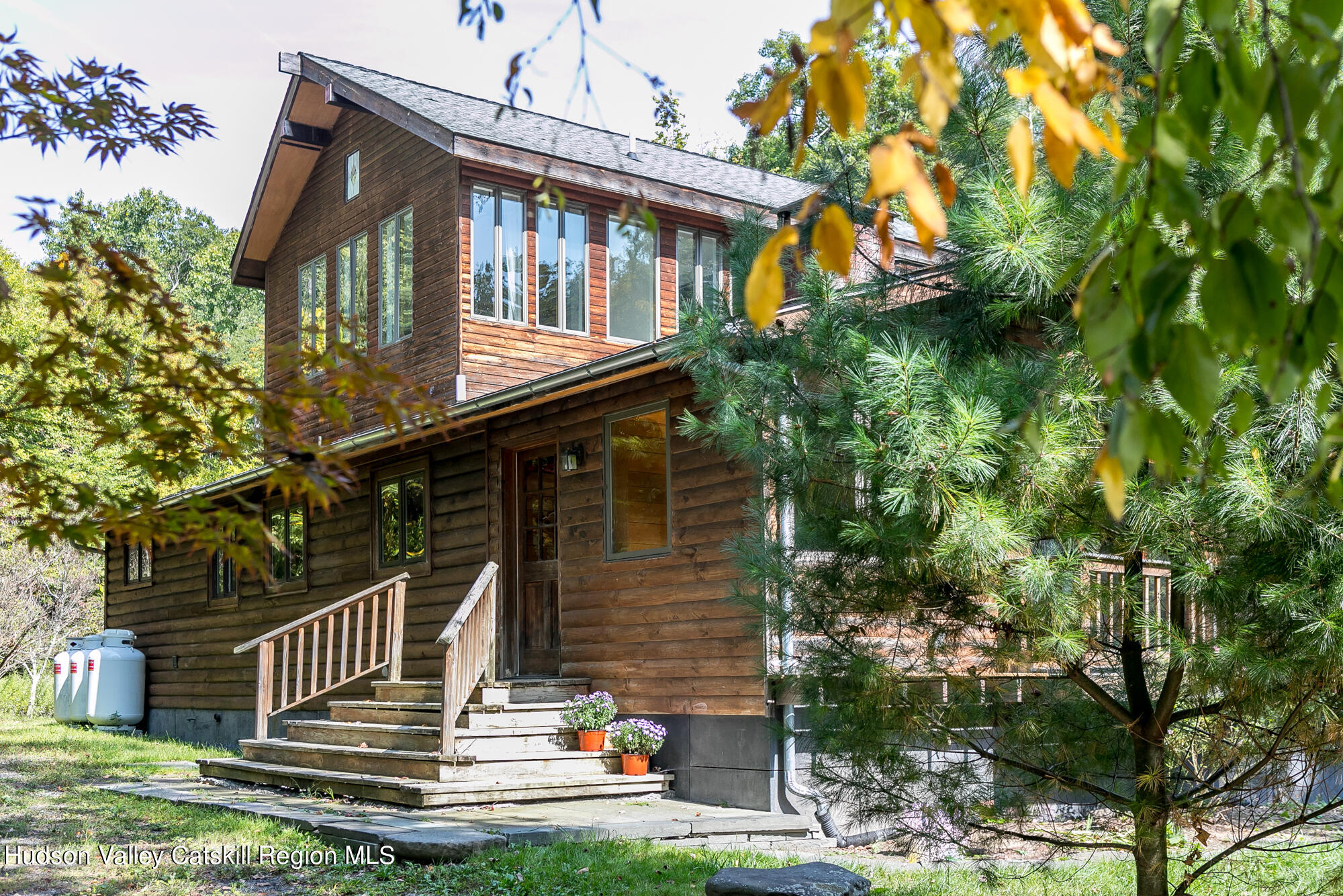 40 Grove.front deck entry