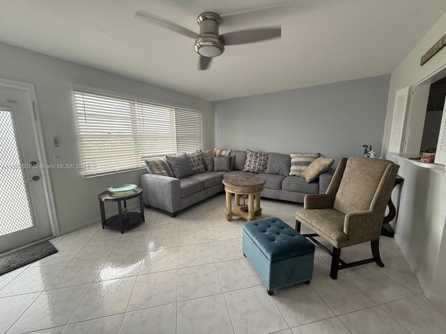 $136,500 | 313 Southampton A, Unit 313 | Century Village