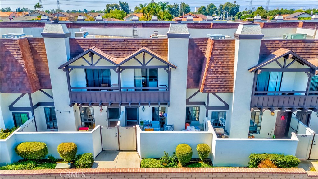 an aerial view of multiple house