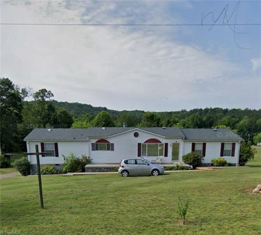 $242,800 | 900 Surratt Road | Jackson Hill Township - Davidson County