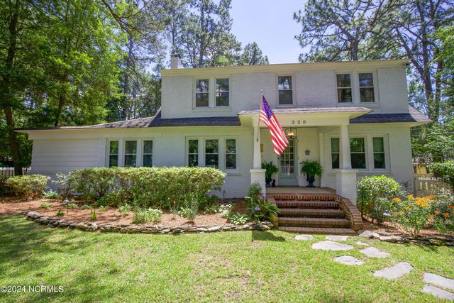 $625,000 | 320 East Morganton Road | Southern Pines