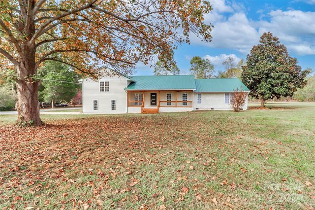 $899,900 | 105 Pelican Court | Davidson Township - Iredell County