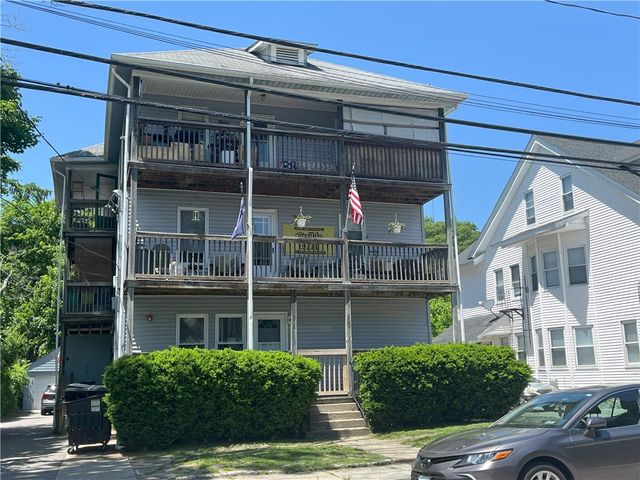 $1,450 | 218 Rathbun Street, Unit 1R | Social District