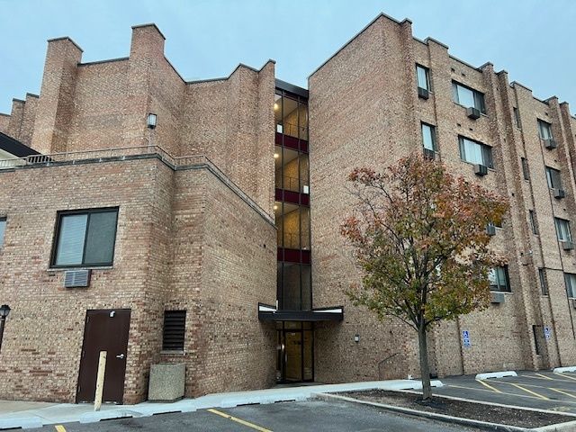 $1,200 | 5348 North Cumberland Avenue, Unit 204 | O'Hare