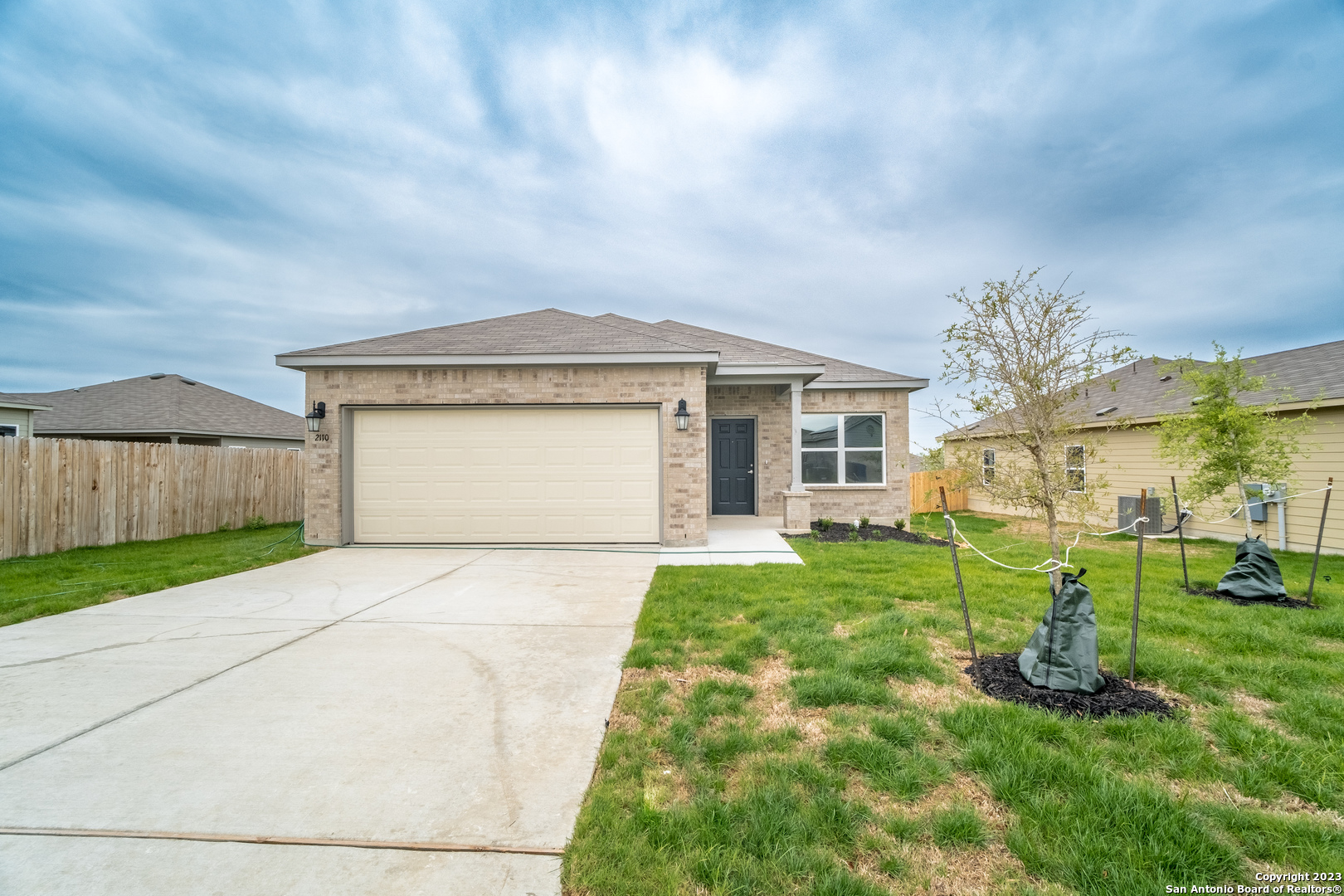 a front view of house with yard