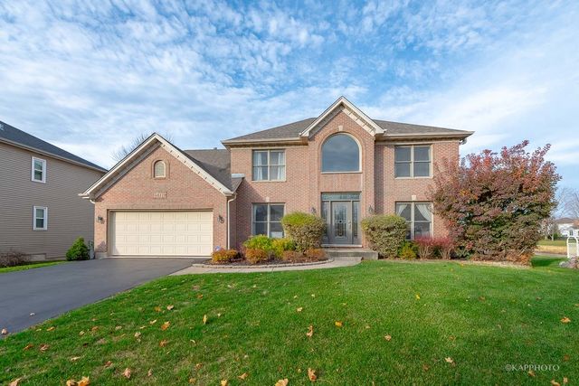 $799,000 | 4611 Fesseneva Court | Naperville