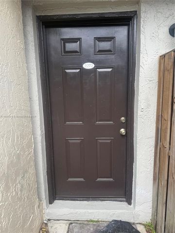 $2,500 | 2272 Northwest 52nd Avenue, Unit 2272 | Lauderhill