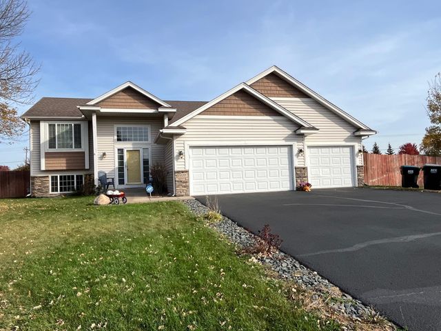 $394,900 | 15537 Uranium Street Northwest | Ramsey