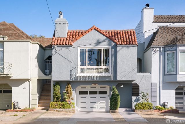 $1,295,000 | 1666 36th Avenue | Central Sunset