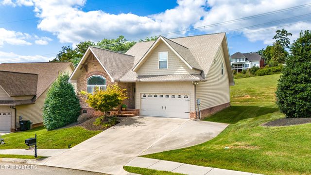 $599,900 | 8341 Shoregate Lane