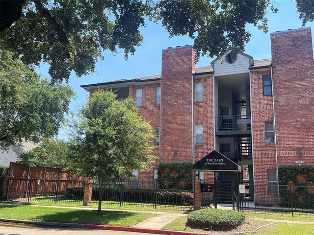 Apartments & Houses for Rent in Greenway Upper Kirby Houston, TX | Compass