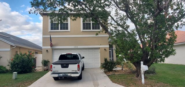 $575,000 | 1310 Fairfax Circle East | Boynton Beach