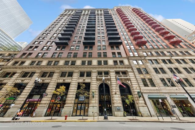 $499,000 | 212 West Washington Street, Unit 1904 | The Loop