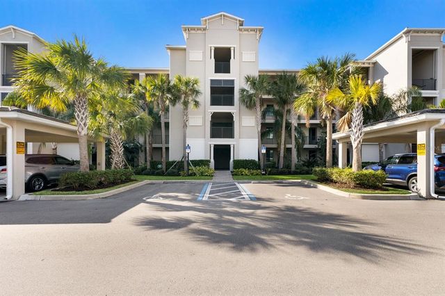 $2,700 | 17704 Gawthrop Drive, Unit 102 | Lakewood Ranch