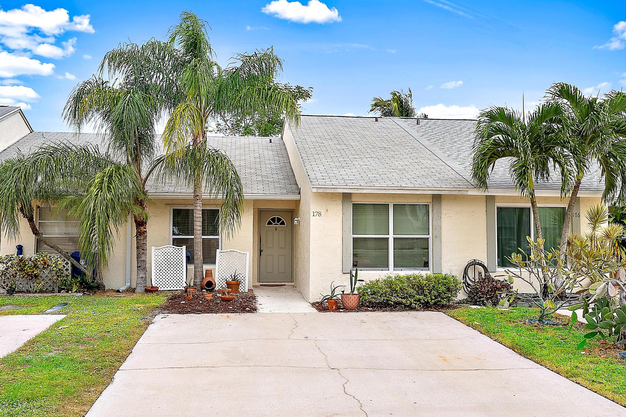 Front of home in driveway