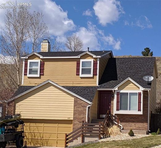 $575,000 | 682 Crosstrail Drive | Cheyenne Hills