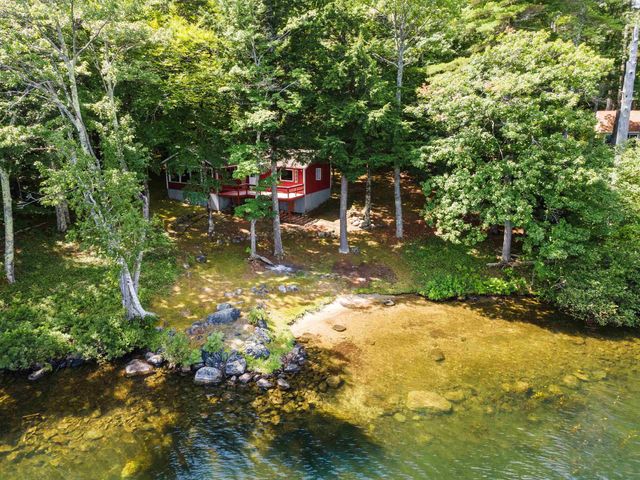 $925,000 | 149 Kanasatka Road | Moultonborough