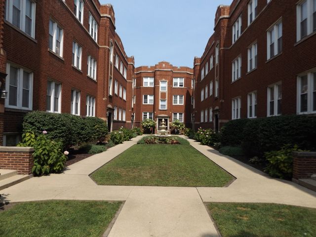 $159,500 | 1342 West Estes Avenue, Unit 1N | East Rogers Park