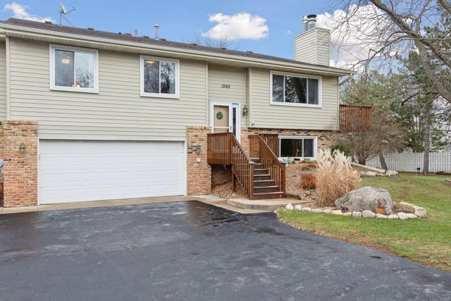 $275,000 | 1266 Deercliff Lane | Eagan