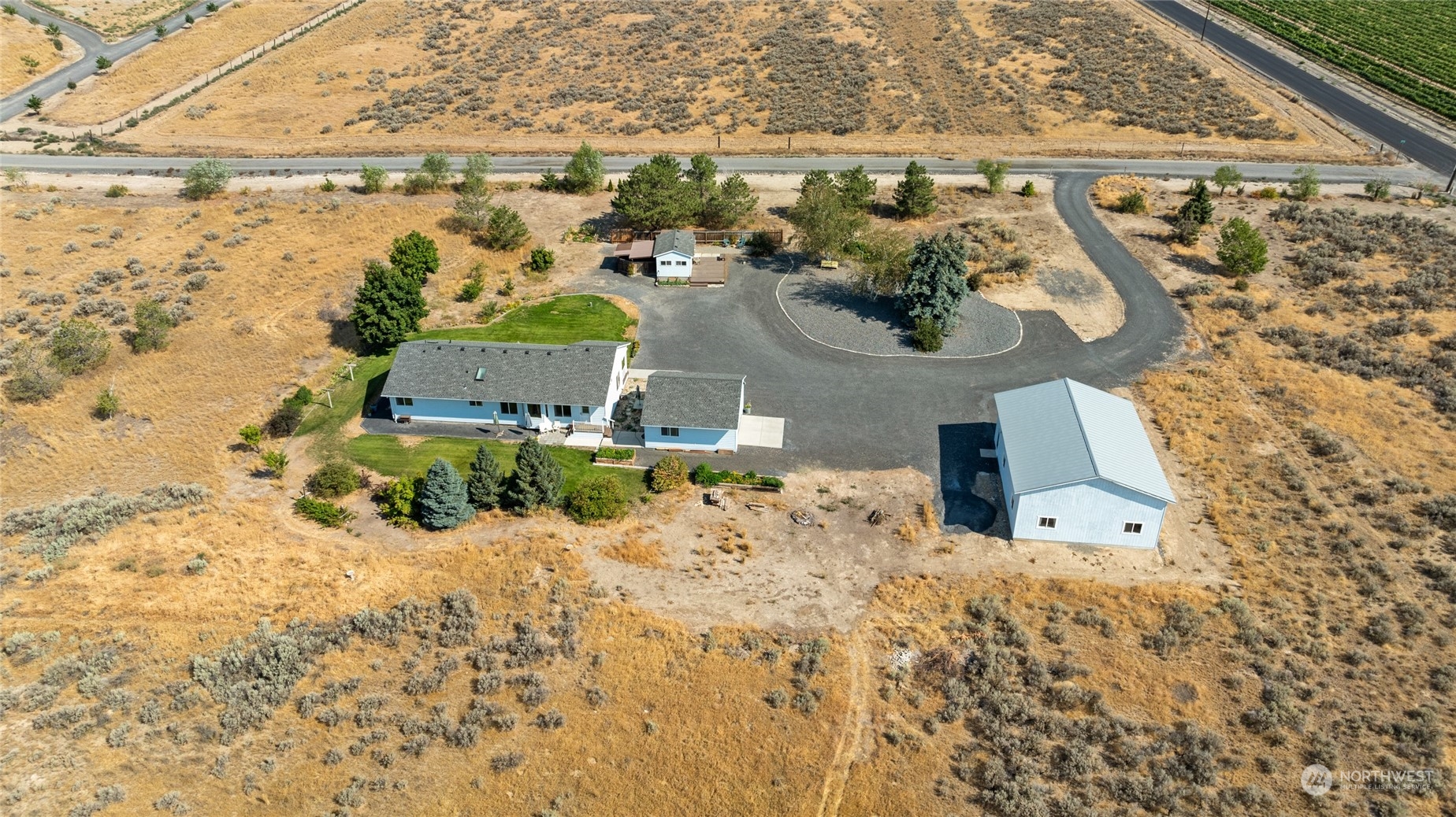 a view of a floor to a building