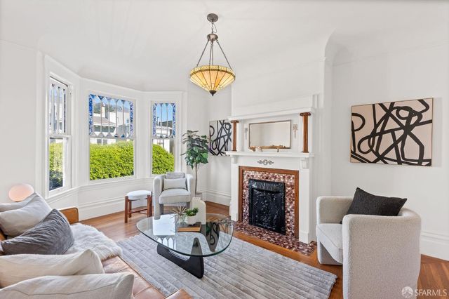 $1,375,000 | 3725 Sacramento Street | Presidio Heights