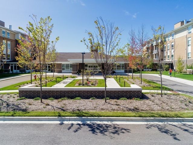 $213,255 | 2150 Founders Drive, Unit 338 | Northbrook