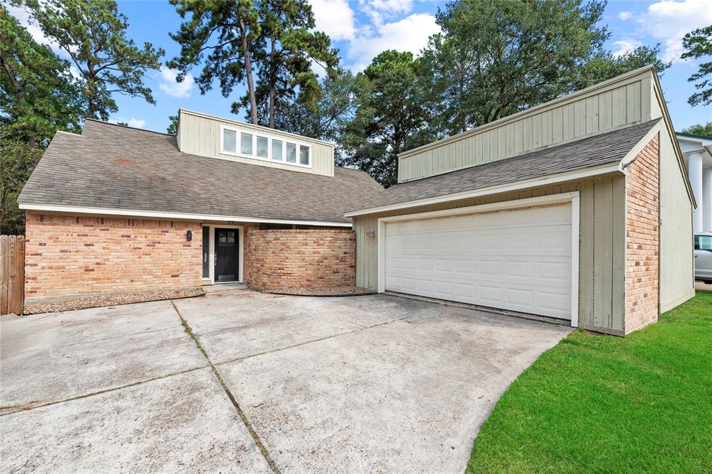 a front view of house with yard