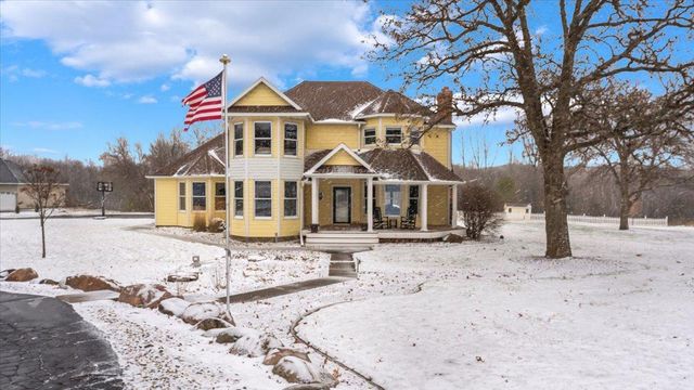 $724,900 | 22134 Patch Lake Road | Wakefield Township - Stearns County