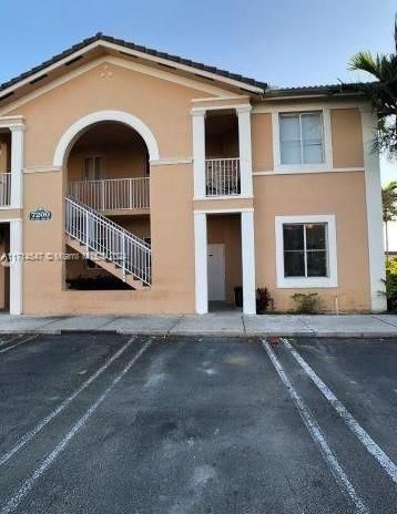 $2,600 | 7200 Northwest 177th Street, Unit 1117 | Country Club of Miami