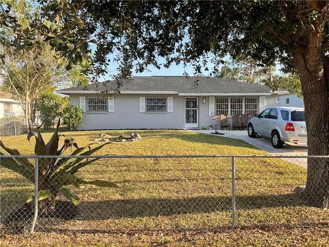 $415,000 | 5446 Hardee Street | Naples Manor