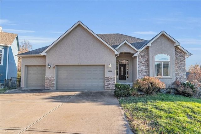 $469,900 | 1835 Northwest 60th Court | Line Creek-Northern Heights