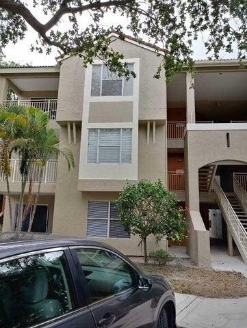 $1,700 | 1865 Palm Cove Boulevard, Unit 106 | Delray Beach