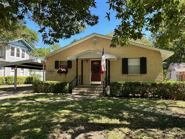 $1,850 | 210 University Avenue | Waxahachie