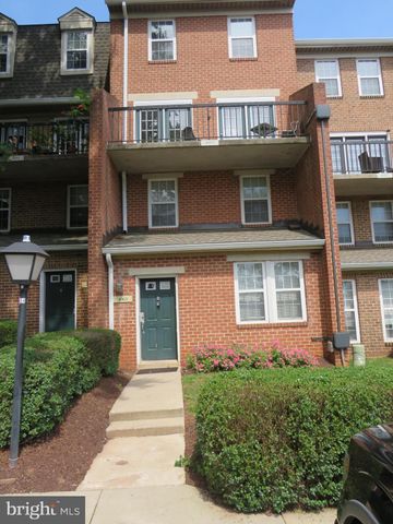 $2,650 | 4063 Chesterwood Drive, Unit 4063 | Montgomery Chase Condominiums