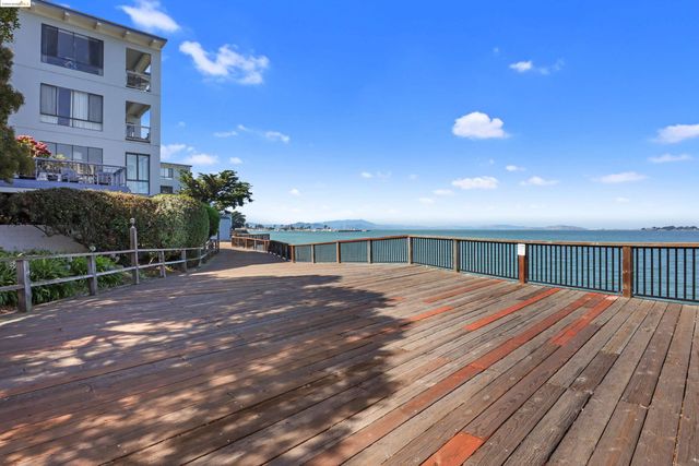 $480,000 | 4 Captain Drive, Unit E211 | Watergate