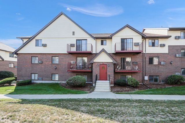 $275,000 | 9 Royal Crest Drive, Unit 12 | North Randolph