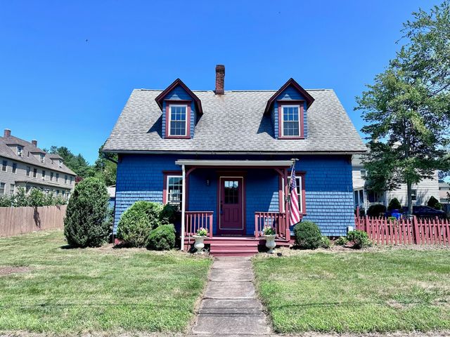 $323,000 | 75 Pleasant Street | West Side