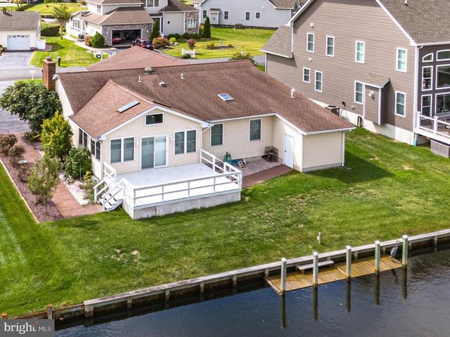 $825,000 | 37753 Salty Way East