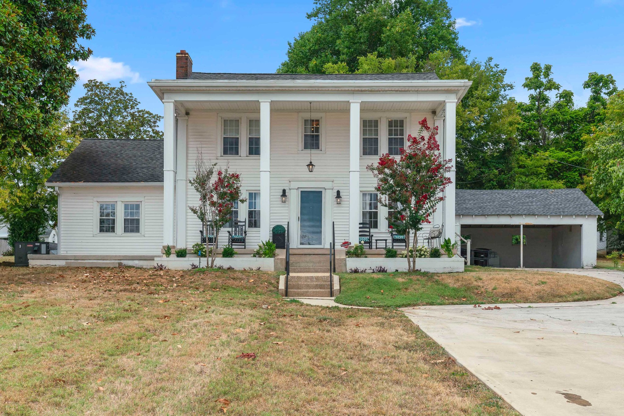 a front view of house with yard