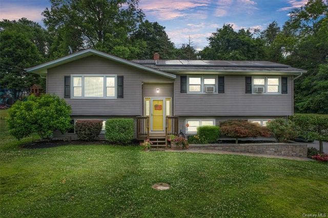 $479,000 | 852 South Plank Road | Wawayanda